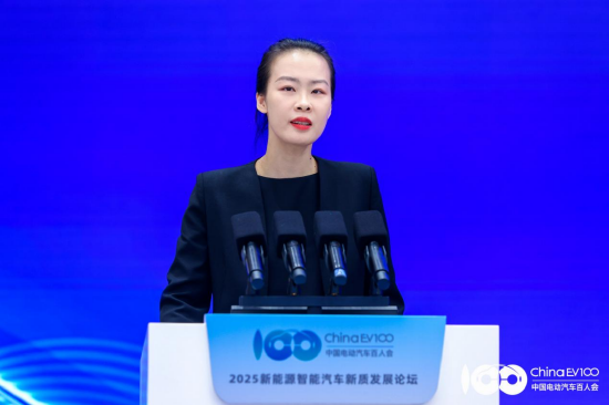 恒富配资 张曦桐谈汽车行业迭代速度：以前三年磨一剑，现在一年磨三剑